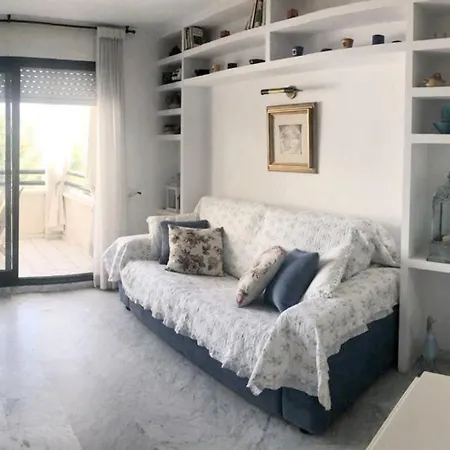 Apartment Comfortable In With Shared Pool - 52 M² *