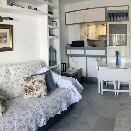 Comfortable In With Shared Pool - 52 M² * Salou