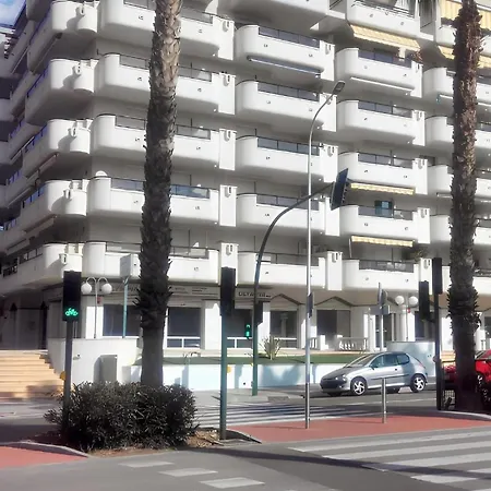 Apartment Comfortable In With Shared Pool - 52 M² *