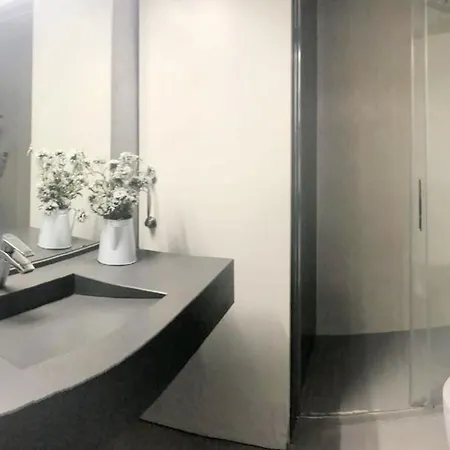 Comfortable In With Shared Pool 52 M² Apartment *