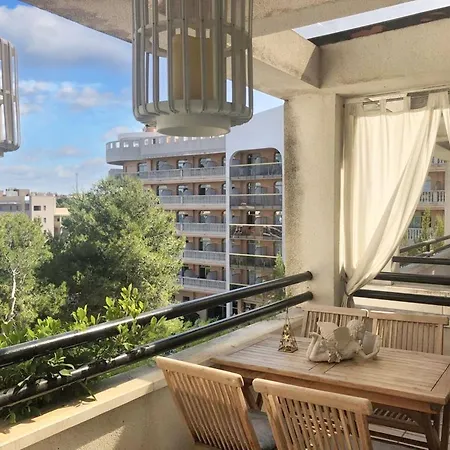 Comfortable In With Shared Pool 52 M² * Salou