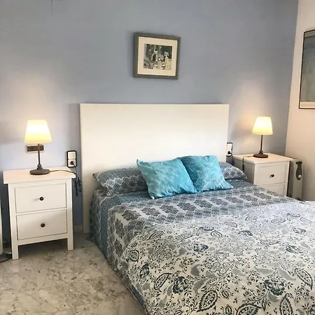 Comfortable In With Shared Pool 52 M² Apartment
